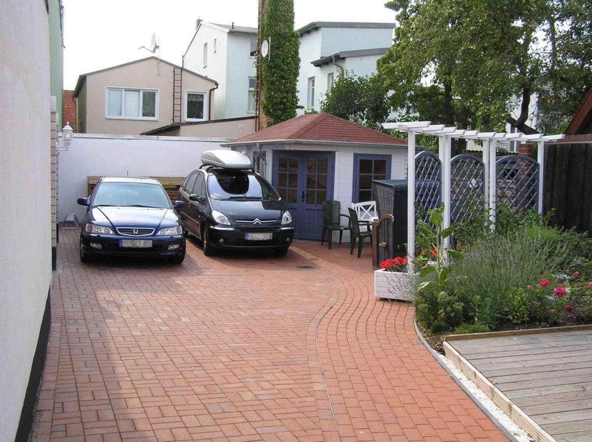 Ferienhaus Jan Rostock Bagian luar foto