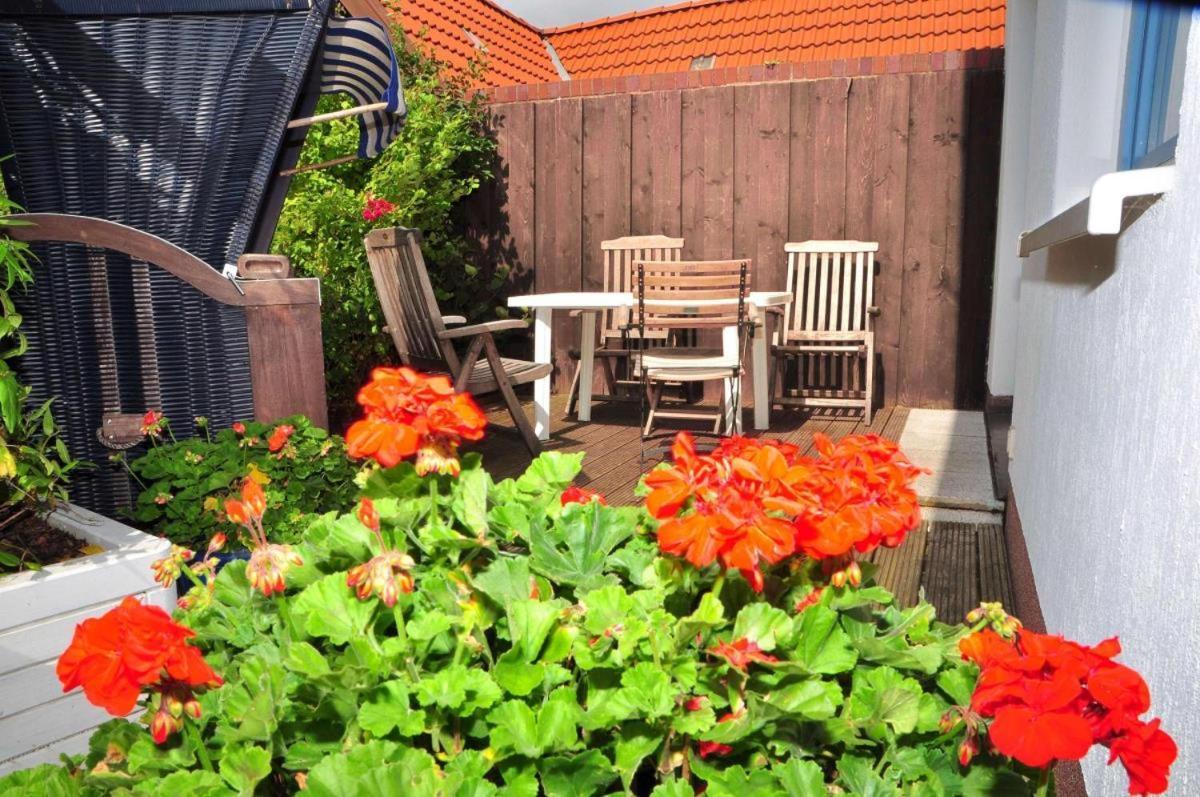 Ferienhaus Jan Rostock Bagian luar foto